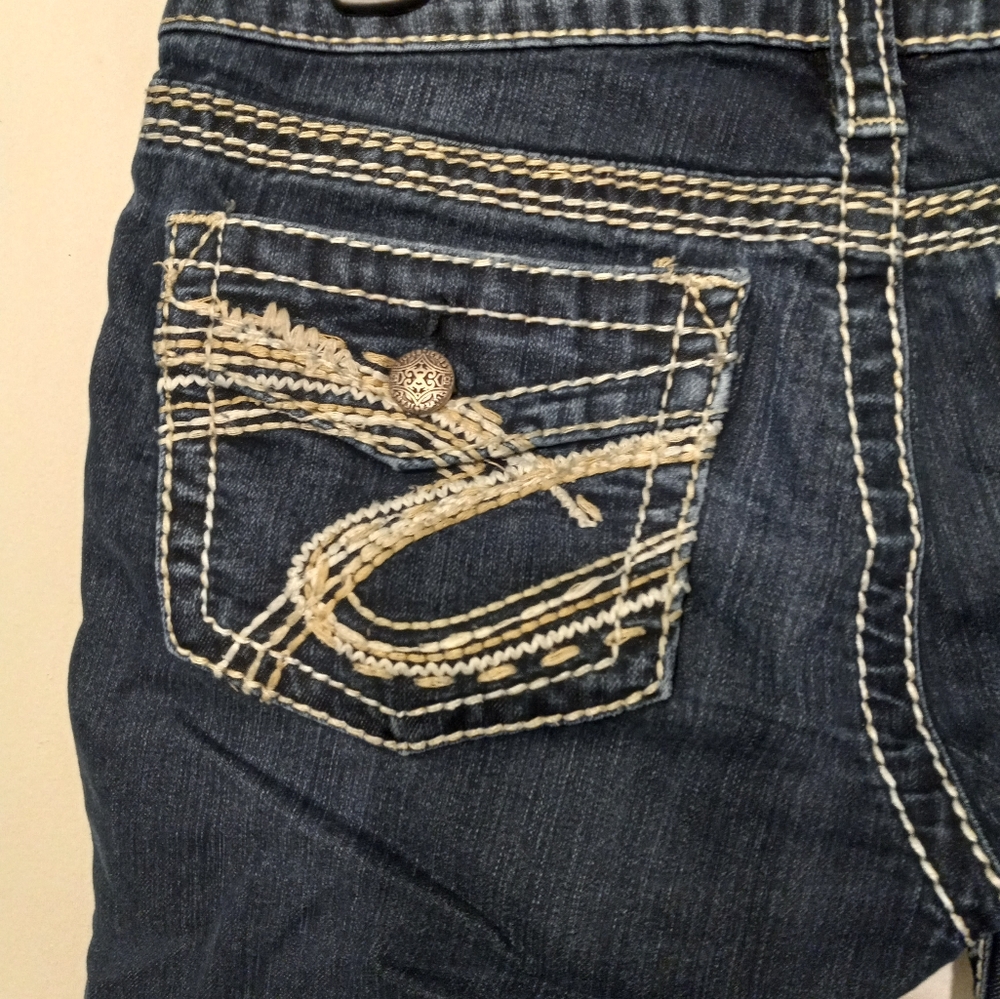 Silver Jeans - Picture 4 of 6